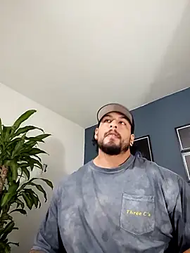 Snapshot of SilvaBranko chatting on September 23, 2025, 12:06 am SilvaBranko online show from September 23, 2025, 12:06 am