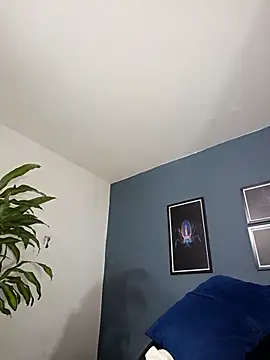 Snapshot of SilvaBranko chatting on September 20, 2025, 11:10 pm SilvaBranko online show from September 20, 2025, 11:10 pm