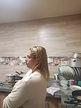 hotandfierylatinos2023 online show from March 3, 2025, 7:17 pm