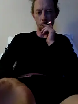 Snapshot of elmerfuddin87 chatting on September 27, 2025, 3:45 am elmerfuddin87 online show from September 27, 2025, 3:45 am