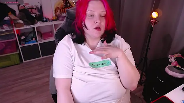 Snapshot of lissamuff chatting on March 9, 2025, 7:23 am lissamuff online show from March 9, 2025, 7:23 am