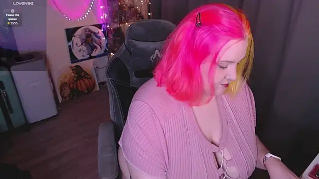 Snapshot of lissamuff chatting on September 11, 2025, 3:56 pm lissamuff online show from September 11, 2025, 3:56 pm