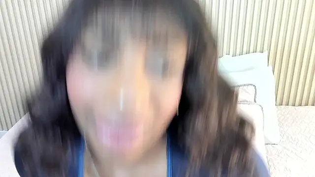 charlottebrowns  online show from March 21, 2026, 12:09 pm