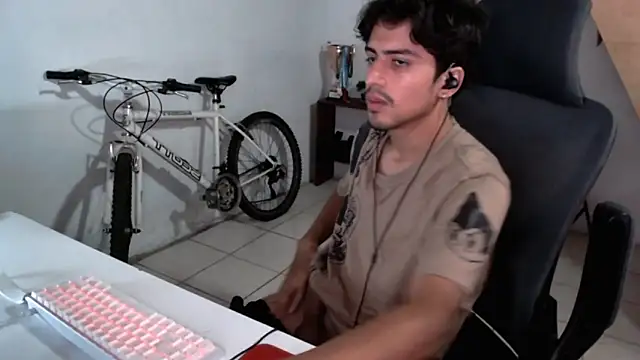 Thieves9 online show from October 2, 2025, 6:44 pm