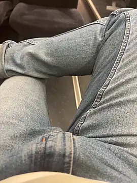 maleesa online show from April 15, 2026, 8:31 pm