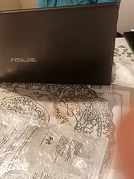 maleesa online show from October 12, 2025, 6:20 pm