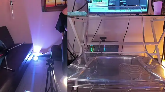 ArianaBaker online show from November 15, 2025, 1:48 pm