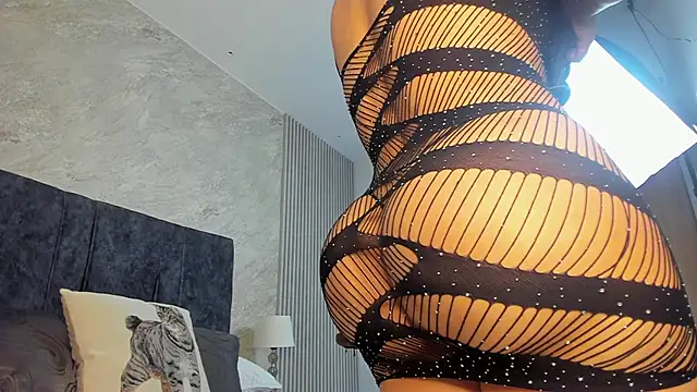 Snapshot of lola__sweetx chatting on October 15, 2025, 12:02 pm lola  sweetx online show from October 15, 2025, 12:02 pm