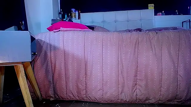 Snapshot of bellatrixx_69 chatting on October 9, 2025, 11:33 am bellatrixx 69 online show from October 9, 2025, 11:33 am