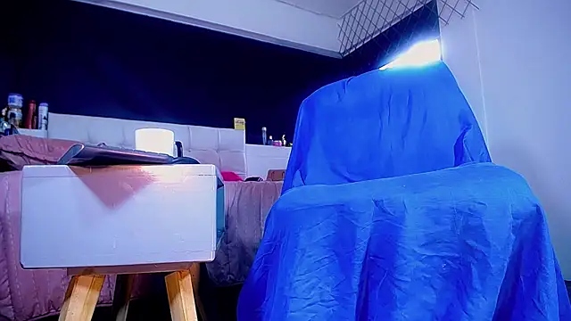 bellatrixx 69 online show from November 17, 2025, 11:47 am