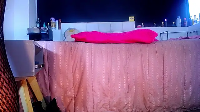 Snapshot of bellatrixx_69 chatting on October 11, 2025, 11:44 am bellatrixx 69 online show from October 11, 2025, 11:44 am