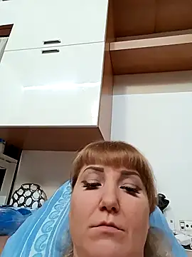 EmmaQueen4 online show from October 1, 2025, 6:51 am