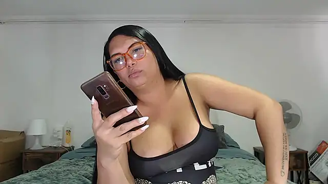 flowerdirtty online show from September 30, 2025, 7:20 pm