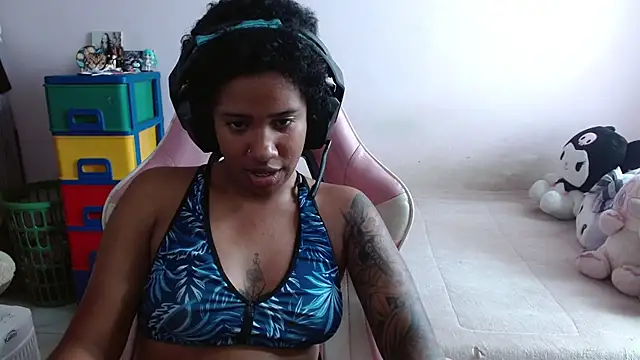 Snapshot of TiffanyRoouse chatting on November 1, 2025, 5:51 pm TiffanyRoouse online show from November 1, 2025, 5:51 pm