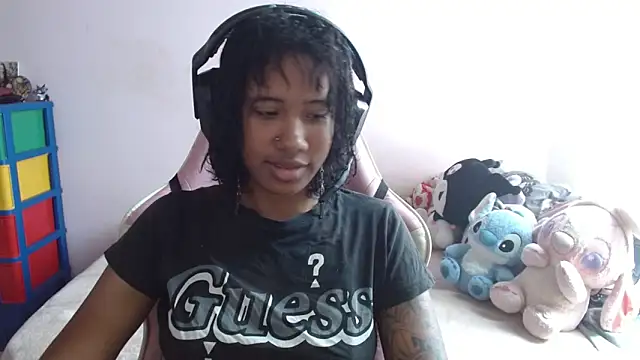 Snapshot of TiffanyRoouse chatting on September 28, 2025, 3:30 pm TiffanyRoouse online show from September 28, 2025, 3:30 pm