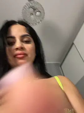  adelle online show from March 4, 2026, 2:14 pm