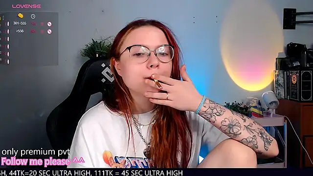 me  hanna online show from October 5, 2025, 1:18 am