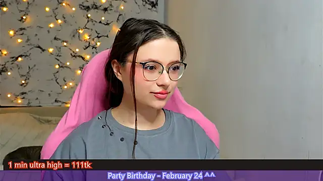 me  hanna online show from February 23, 2025, 9:05 pm