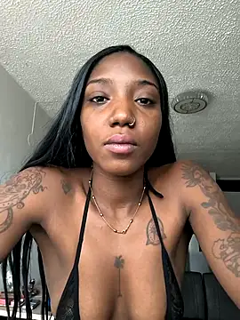 lilit kyteler online show from December 2, 2025, 8:32 pm