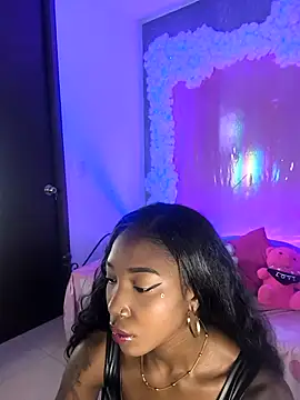 lilit kyteler online show from November 10, 2025, 8:25 pm