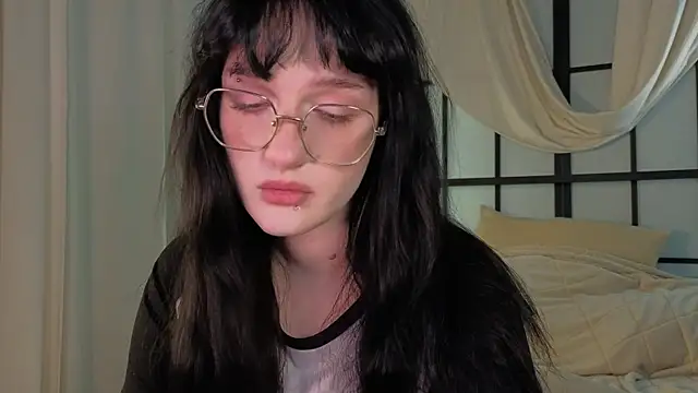 ELLIEJAY online show from September 27, 2025, 8:26 pm