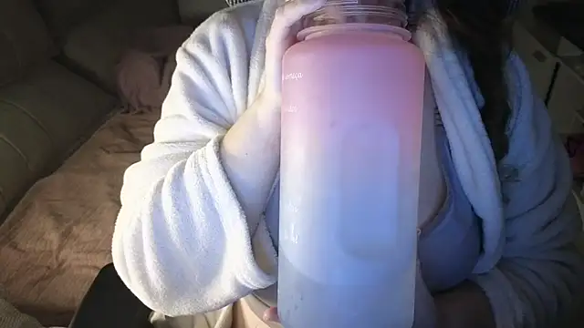 Snapshot of MommyLoveAanal chatting on October 10, 2025, 2:01 am MommyLoveAanal online show from October 10, 2025, 2:01 am