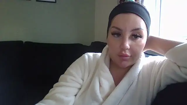 magical mia online show from January 22, 2025, 12:38 pm