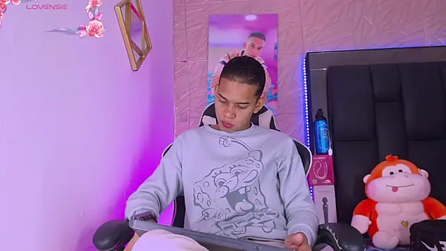 dilan alfonzo online show from March 15, 2026, 3:13 am