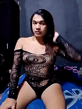 Hevellyn  online show from October 26, 2025, 4:13 am