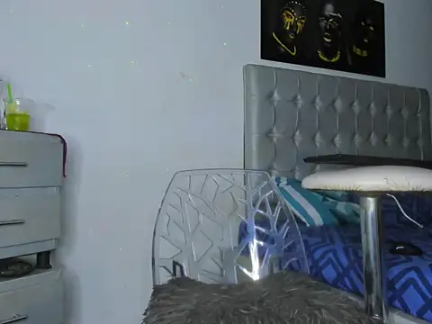 Snapshot of Kendall_Hotsexy_x chatting on October 1, 2025, 5:56 am Kendall Hotsexy x online show from October 1, 2025, 5:56 am