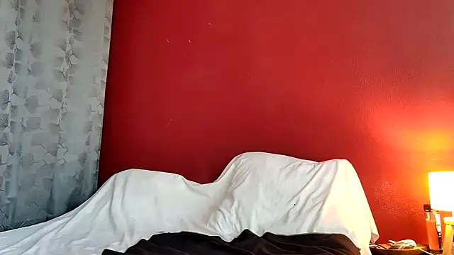 Snapshot of rosesdesiles chatting on February 18, 2025, 9:42 pm rosesdesiles online show from February 18, 2025, 9:42 pm