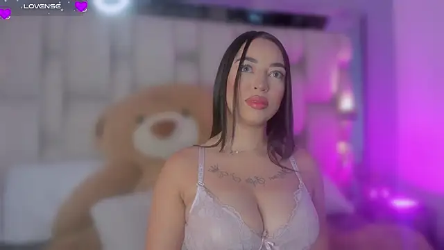 Snapshot of AnthonellaSweet chatting on October 25, 2025, 3:38 am AnthonellaSweet online show from October 25, 2025, 3:38 am