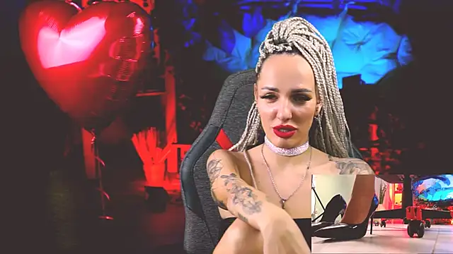 MonicaMaxwel online show from February 16, 2025, 2:21 pm