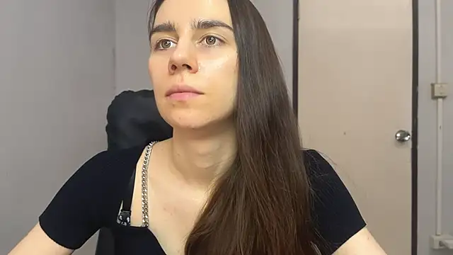 SassyJessi online show from November 22, 2025, 4:11 am