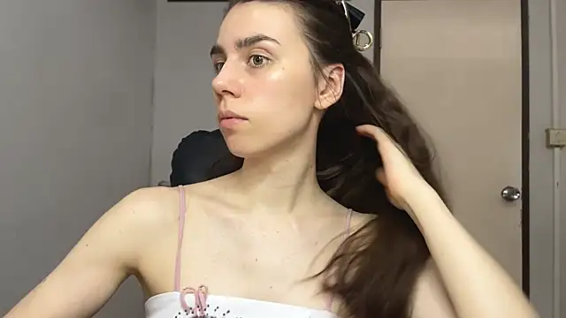 Snapshot of SassyJessi chatting on September 19, 2025, 4:05 am SassyJessi online show from September 19, 2025, 4:05 am