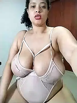 Snapshot of sweetpe chatting on March 20, 2025, 8:53 am sweetpe online show from March 20, 2025, 8:53 am