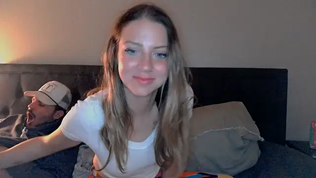 Snapshot of molly_witha_chance chatting on February 23, 2025, 2:51 am molly witha chance online show from February 23, 2025, 2:51 am