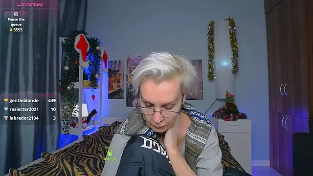 HelgaHimmell online show from December 22, 2024, 3:55 am