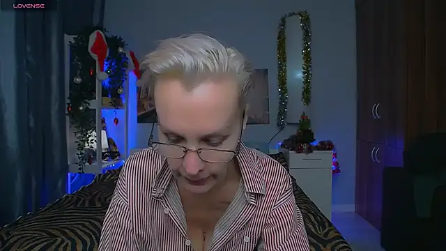 HelgaHimmell online show from January 5, 2025, 11:12 pm