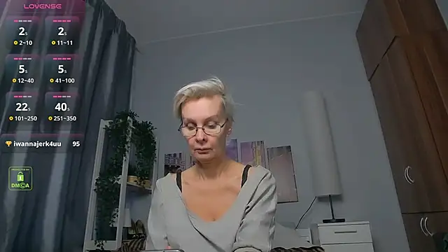 HelgaHimmell online show from February 5, 2025, 6:45 am