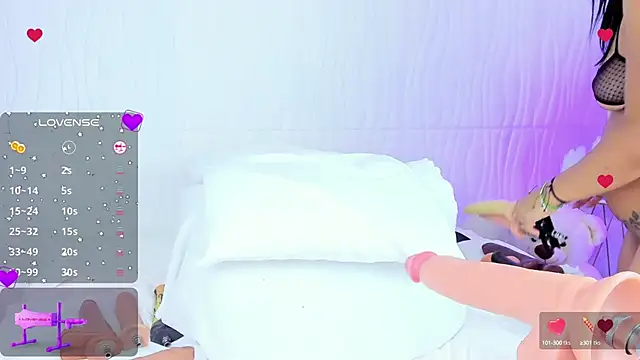 Snapshot of jasminnee_ chatting on March 21, 2025, 7:24 pm jasminnee  online show from March 21, 2025, 7:24 pm