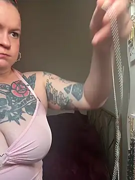 quinnmariexo online show from May 29, 2026, 5:19 pm