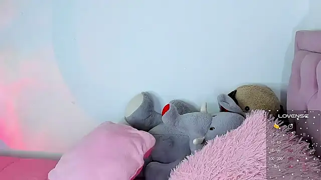 youpinkgirl  online show from January 26, 2025, 2:56 am