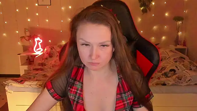 desperatehousewife   online show from March 24, 2026, 7:14 pm