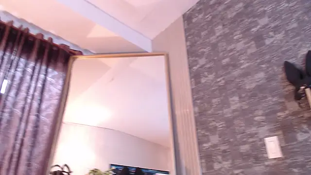 Snapshot of BondageGirl_Ks chatting on September 29, 2025, 1:06 pm BondageGirl Ks online show from September 29, 2025, 1:06 pm