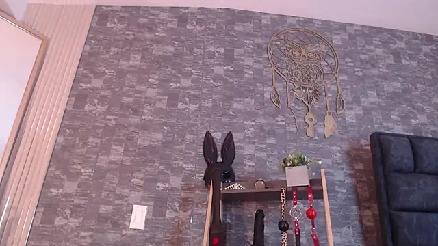 Snapshot of BondageGirl_Ks chatting on October 9, 2025, 3:34 pm BondageGirl Ks online show from October 9, 2025, 3:34 pm