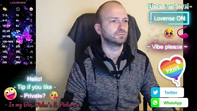 Snapshot of RealManHaveHairy chatting on September 26, 2025, 6:26 pm RealManHaveHairy online show from September 26, 2025, 6:26 pm