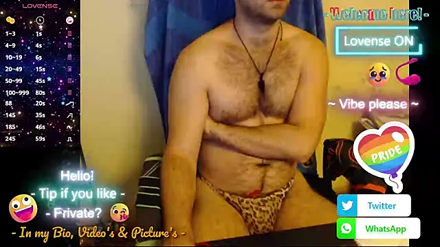 Snapshot of RealManHaveHairy chatting on October 26, 2025, 5:30 am RealManHaveHairy online show from October 26, 2025, 5:30 am