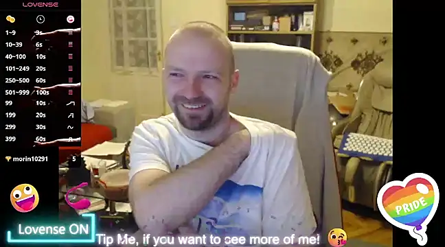 Snapshot of RealManHaveHairy chatting on March 22, 2025, 6:03 pm RealManHaveHairy online show from March 22, 2025, 6:03 pm