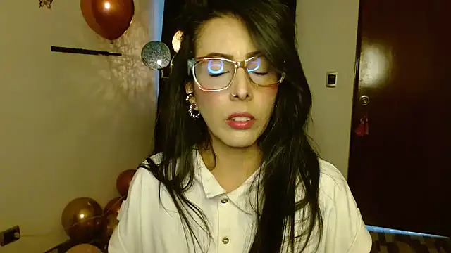 Snapshot of ella_peck chatting on September 21, 2025, 2:17 am ella peck online show from September 21, 2025, 2:17 am